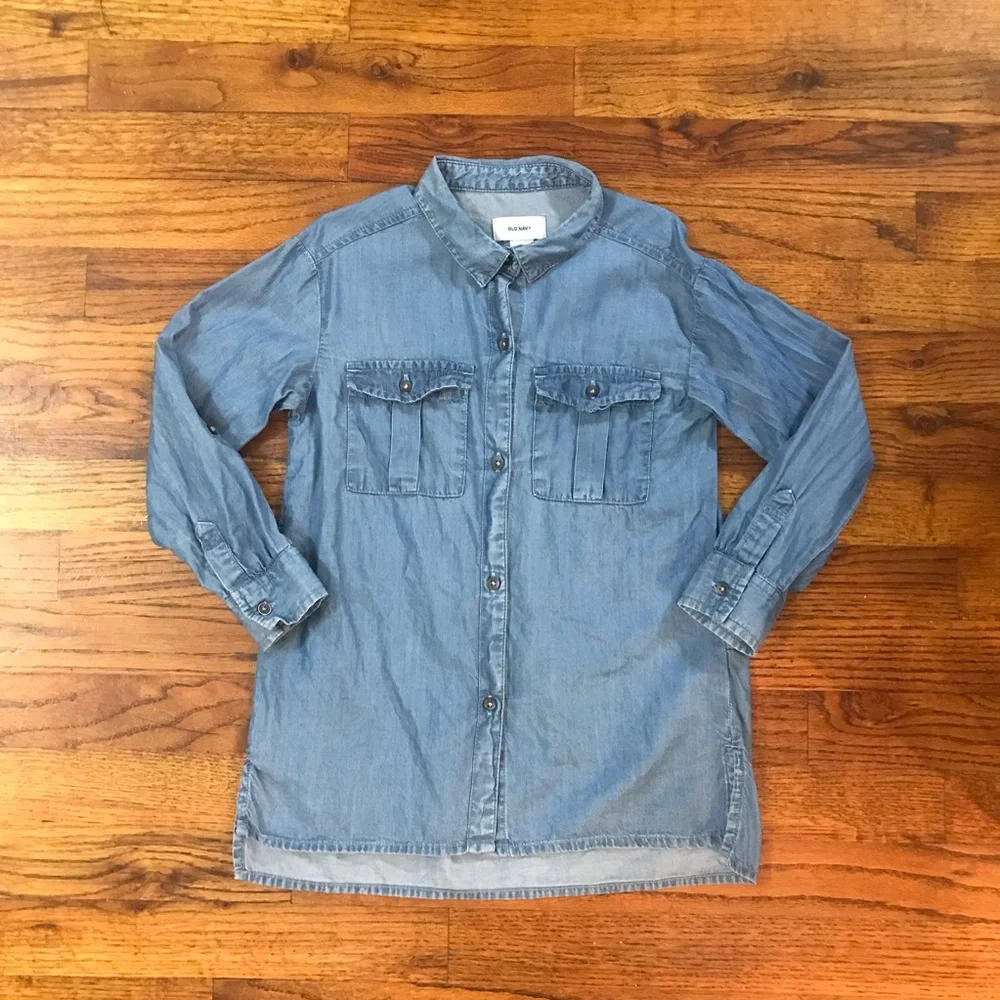 Old Navy Denim Blue Jean Button Down LS Shirt Girls 6 / 7 Small 2 Front Pockets